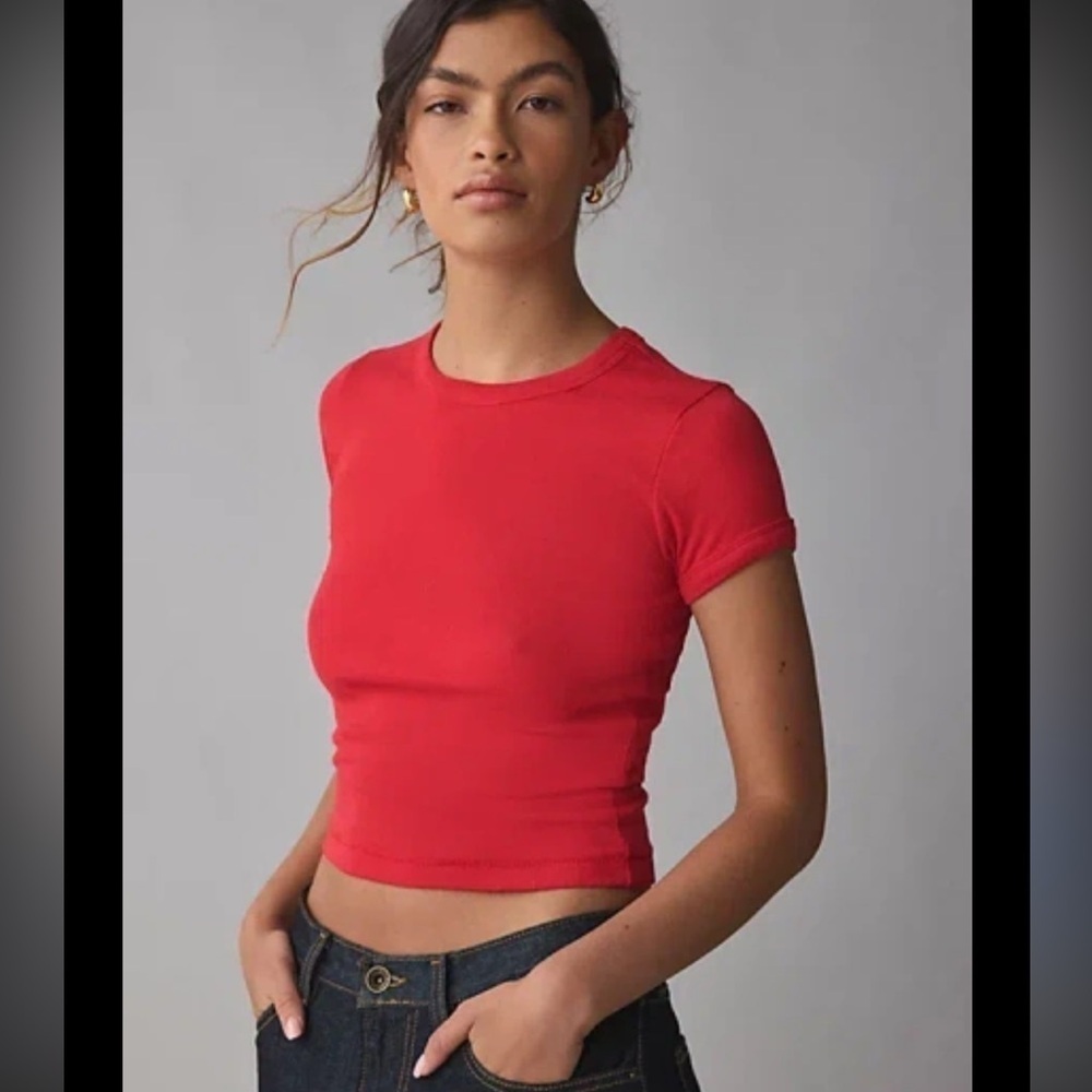 Urban Renewal by Urban Outfitters Red Cropped Tee Size Small
